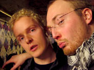 Markus ja Tuomas Tavastian takahuoneessa 21.1.2004